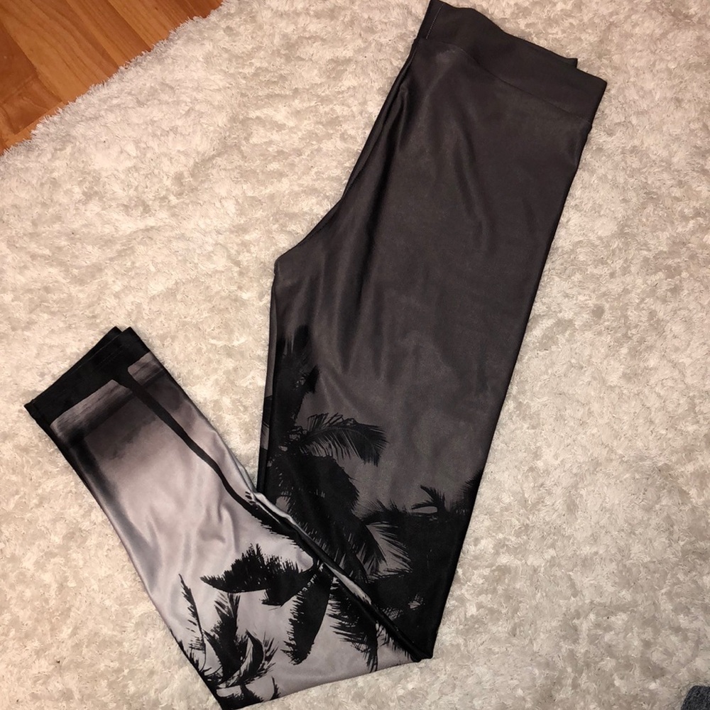 Pink VS gray and black tropical leggings